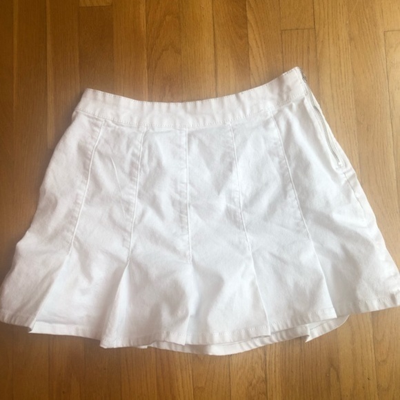 SIDE zipper wide fold miniskirt white denim size 13 - Picture 1 of 3